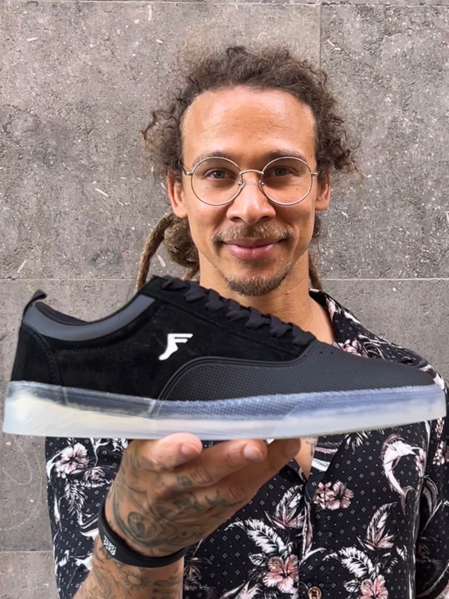 Chaussure de skate Footprint Intercept DGS 3 - Casquette Black Ice Forever
