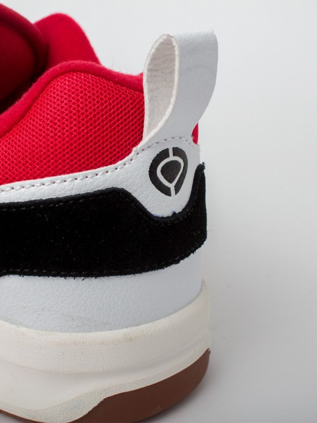 Circa CX201R Black/Red Skate Shoes