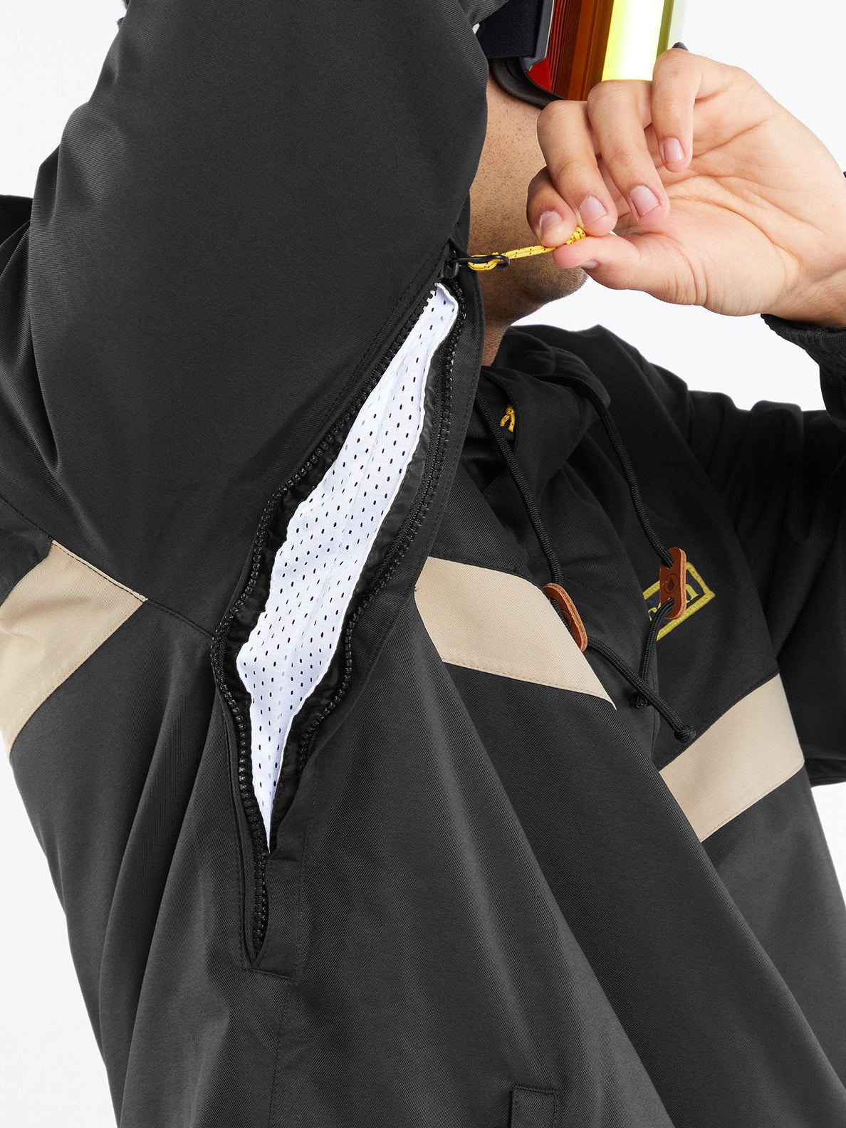 Volcom Longo Pullover snowboard jacket - Black