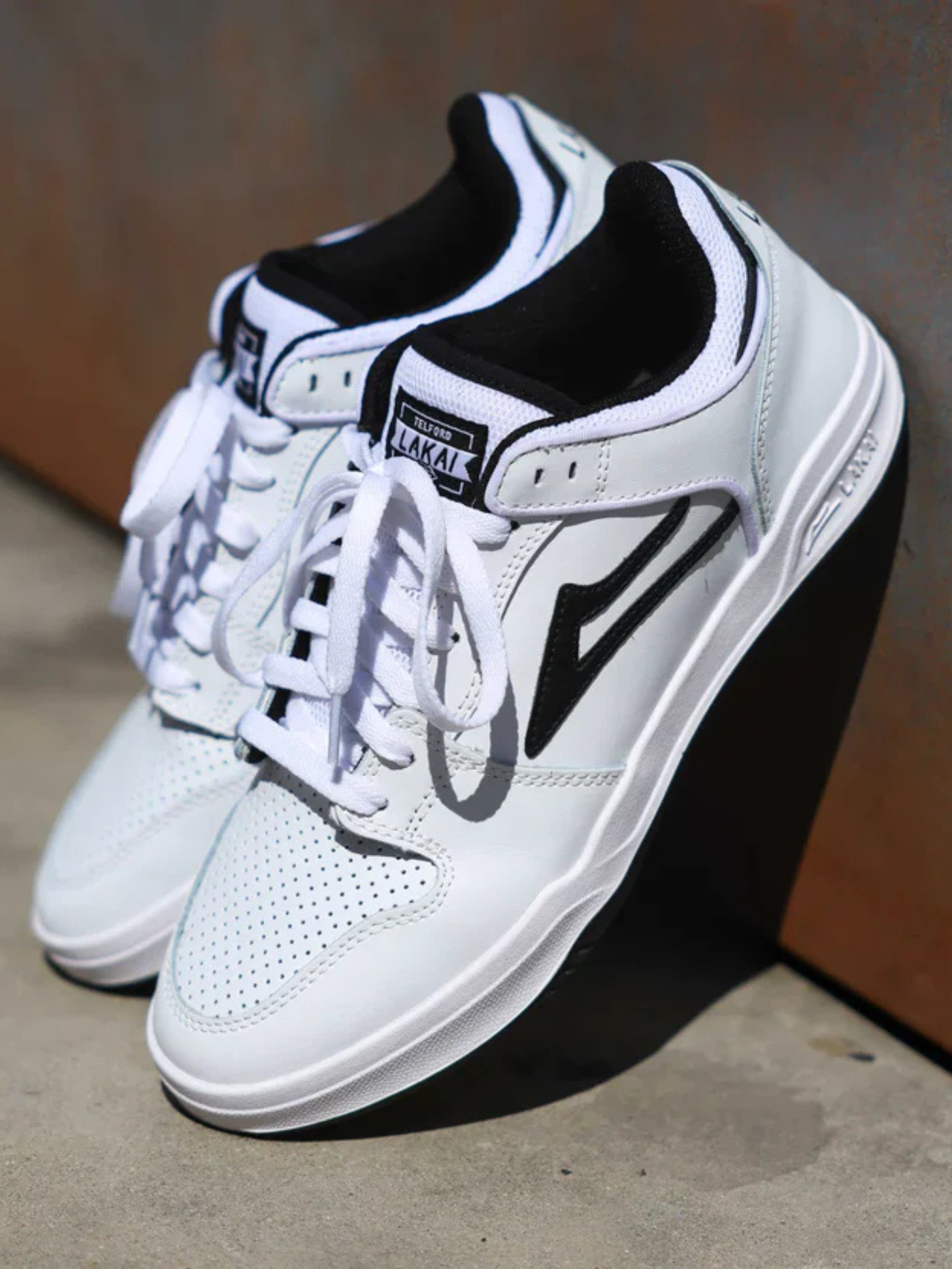 Zapatilla Lakai Telford Low White/Black Leather