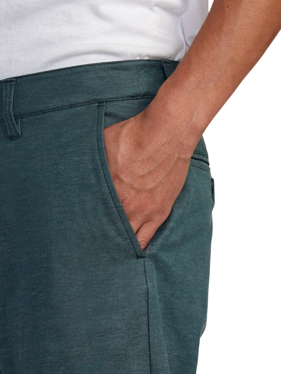 Rvca Back In Hybrid Shorts - Hunter Green | All men's pants | Collection_Zalando | Men's shorts | surfdevils.com