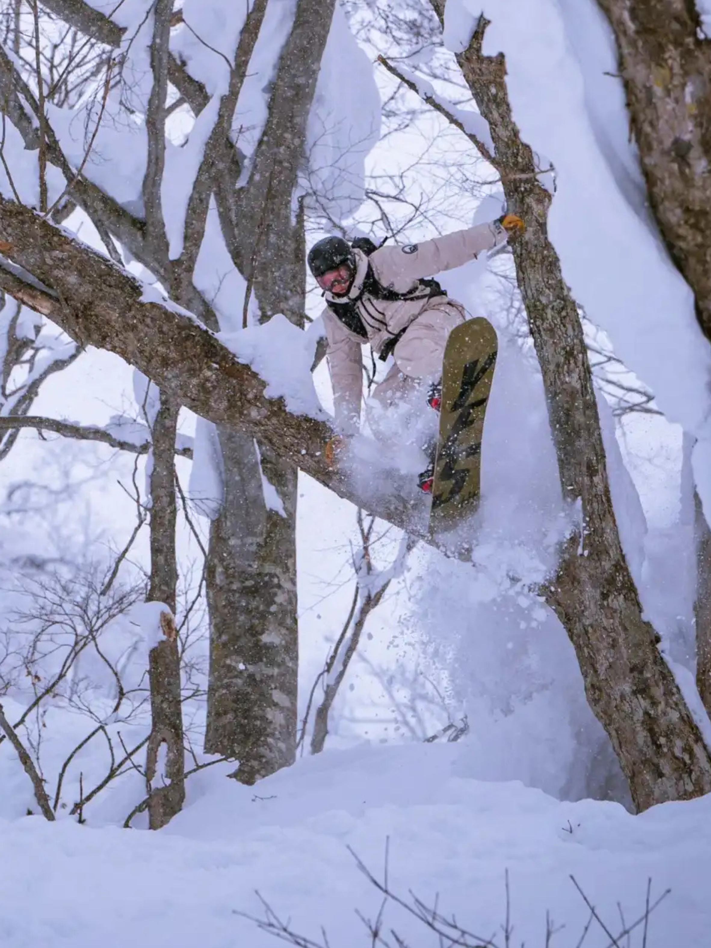 YES All-In Snowboard