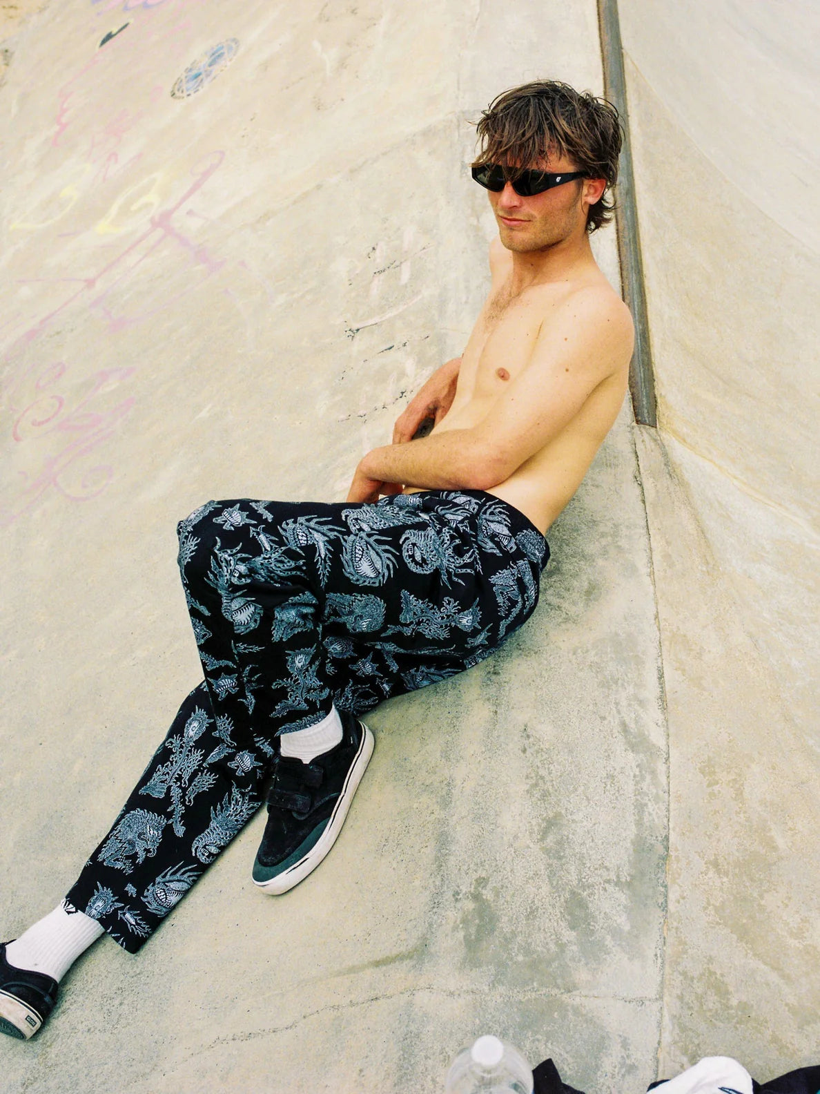 Volcom Tetsunori Freazy elastic Waist Pants - Black | Best selling products | surfdevils.com
