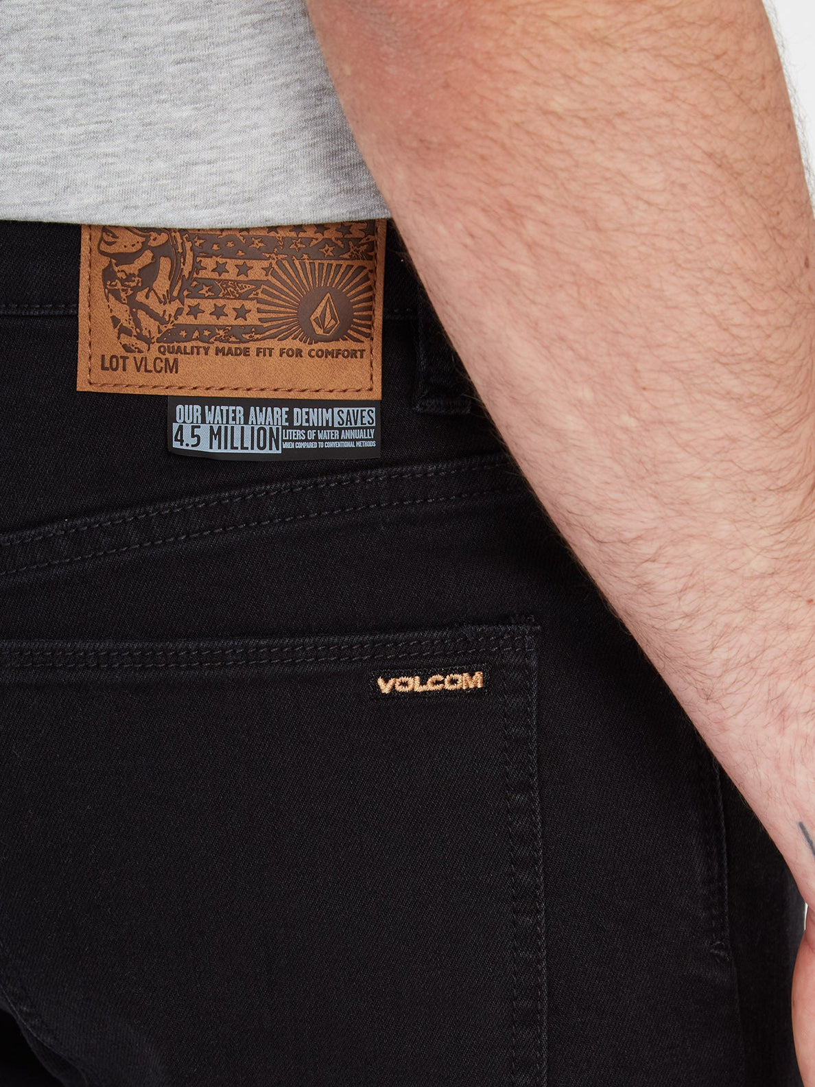 Pantalon Volcom Solver Tapered - Black Out | Pantalones Tejanos | Todos los pantalones de hombre | Volcom Shop | surfdevils.com