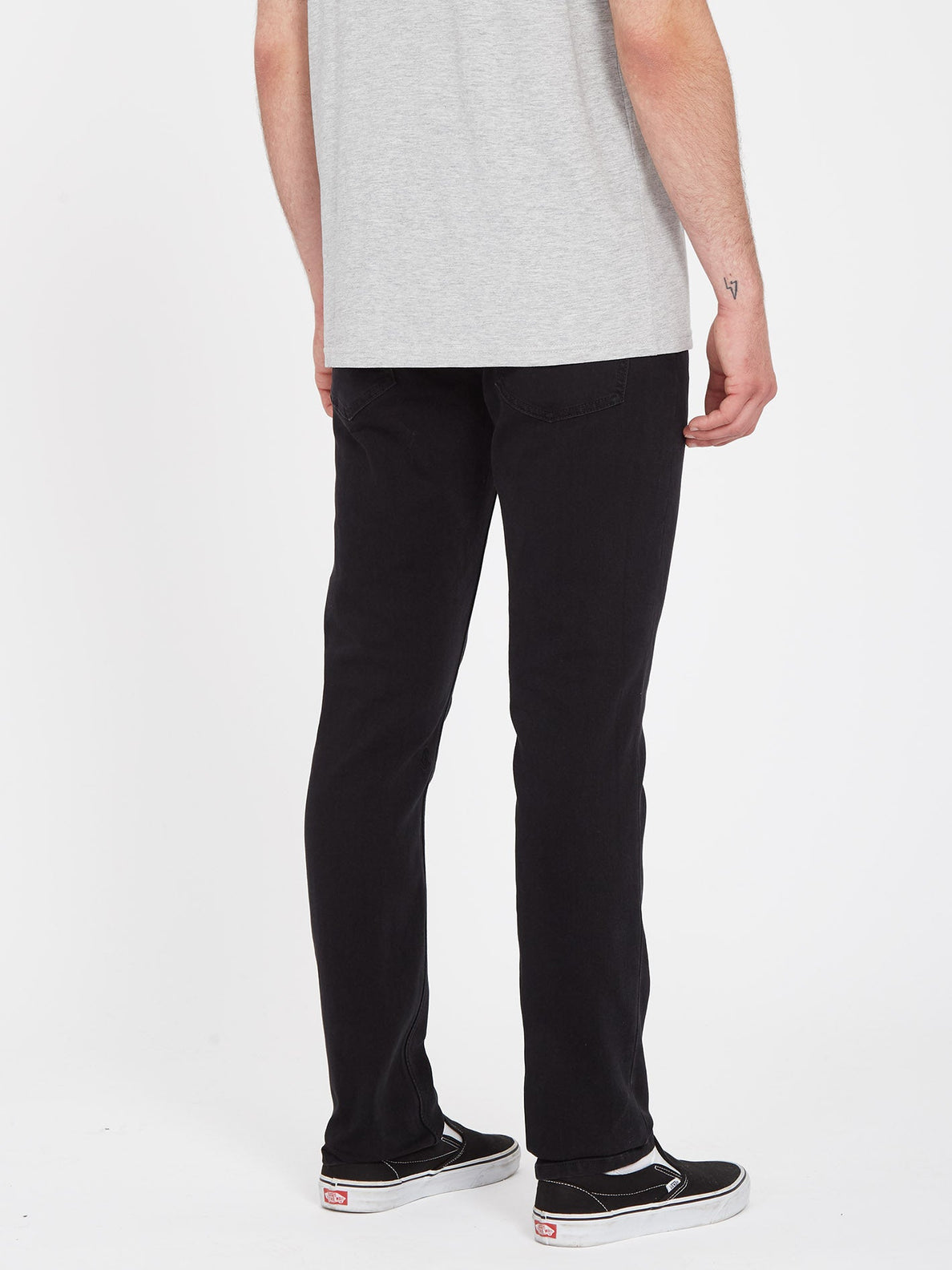 Pantalon Volcom Solver Tapered - Black Out | Pantalones Tejanos | Todos los pantalones de hombre | Volcom Shop | surfdevils.com