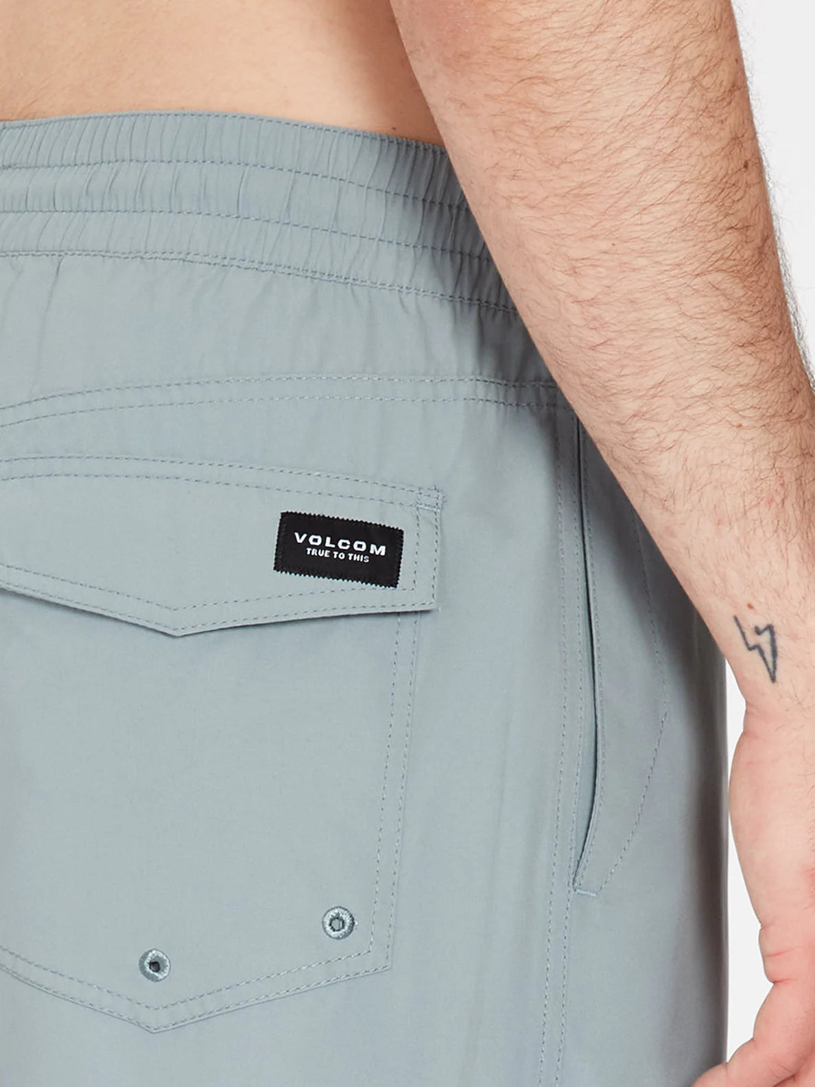 Volcom Lido Solid Trunk 16" Badeanzug - Abyss