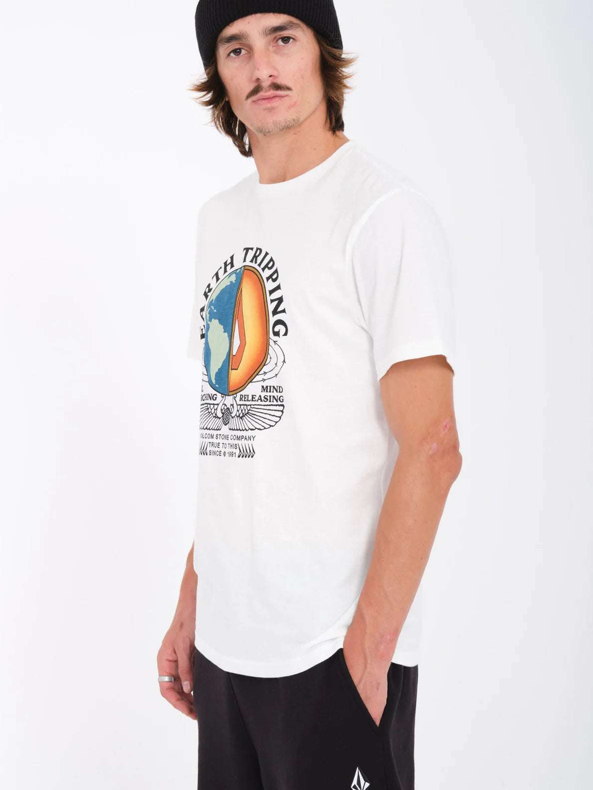 Camiseta Volcom Section Farm To Yarn - Off White | Camisetas de hombre | Camisetas manga corta de hombre | Volcom Shop | surfdevils.com