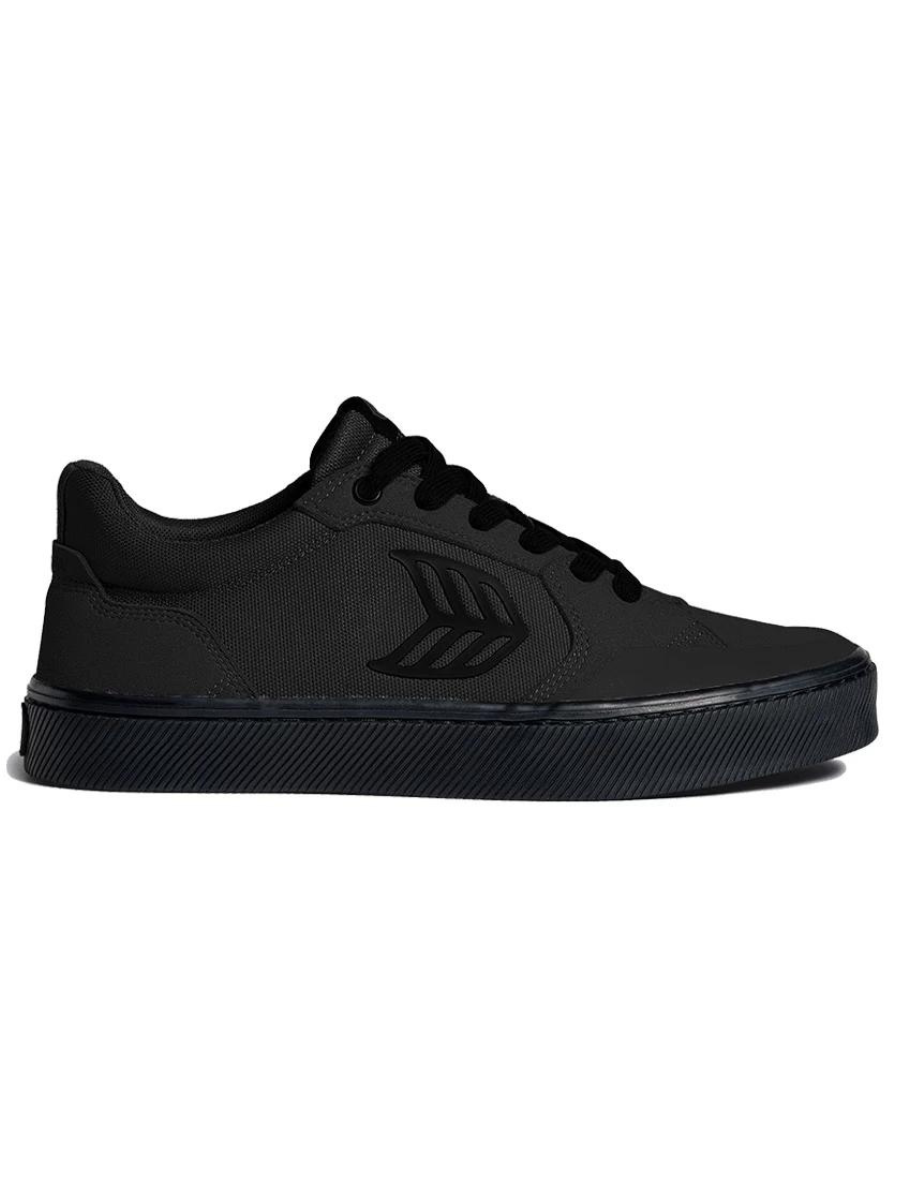 Cariuma Vallely Pro Sneaker - All Black Suede and Cordura