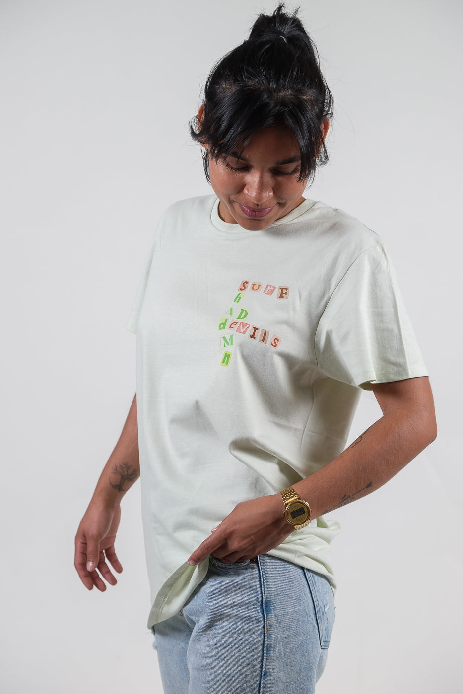 SurfDevils X Shad Demn Artist Series T-shirt de skate