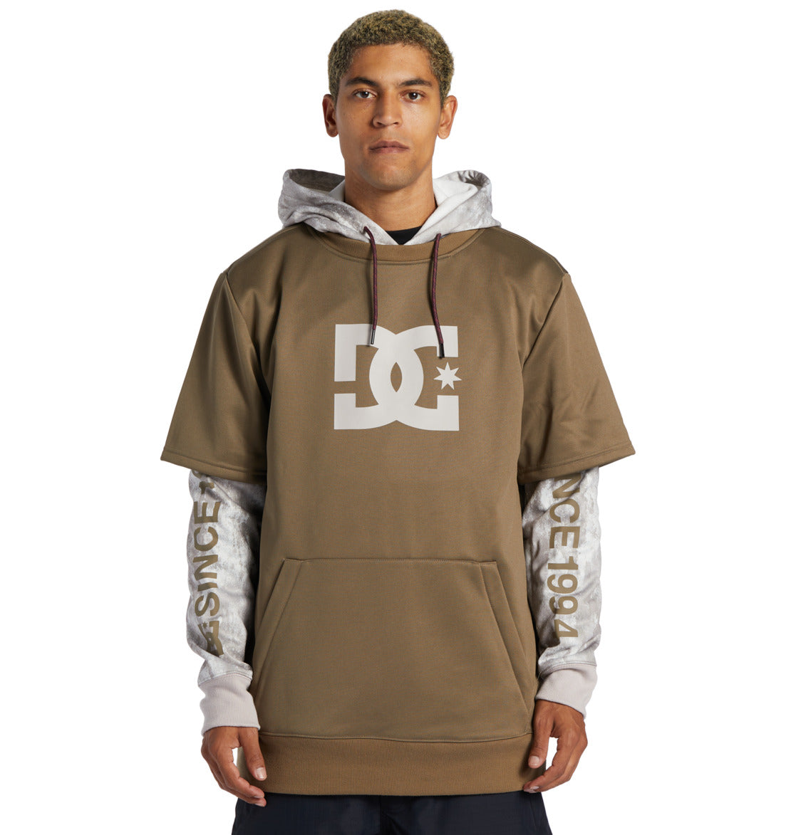 DC Shoes Dryen Technischer Kapuzenpullover – Sand Stone | Meistverkaufte Produkte | Neue Produkte | Neueste Produkte | surfdevils.com