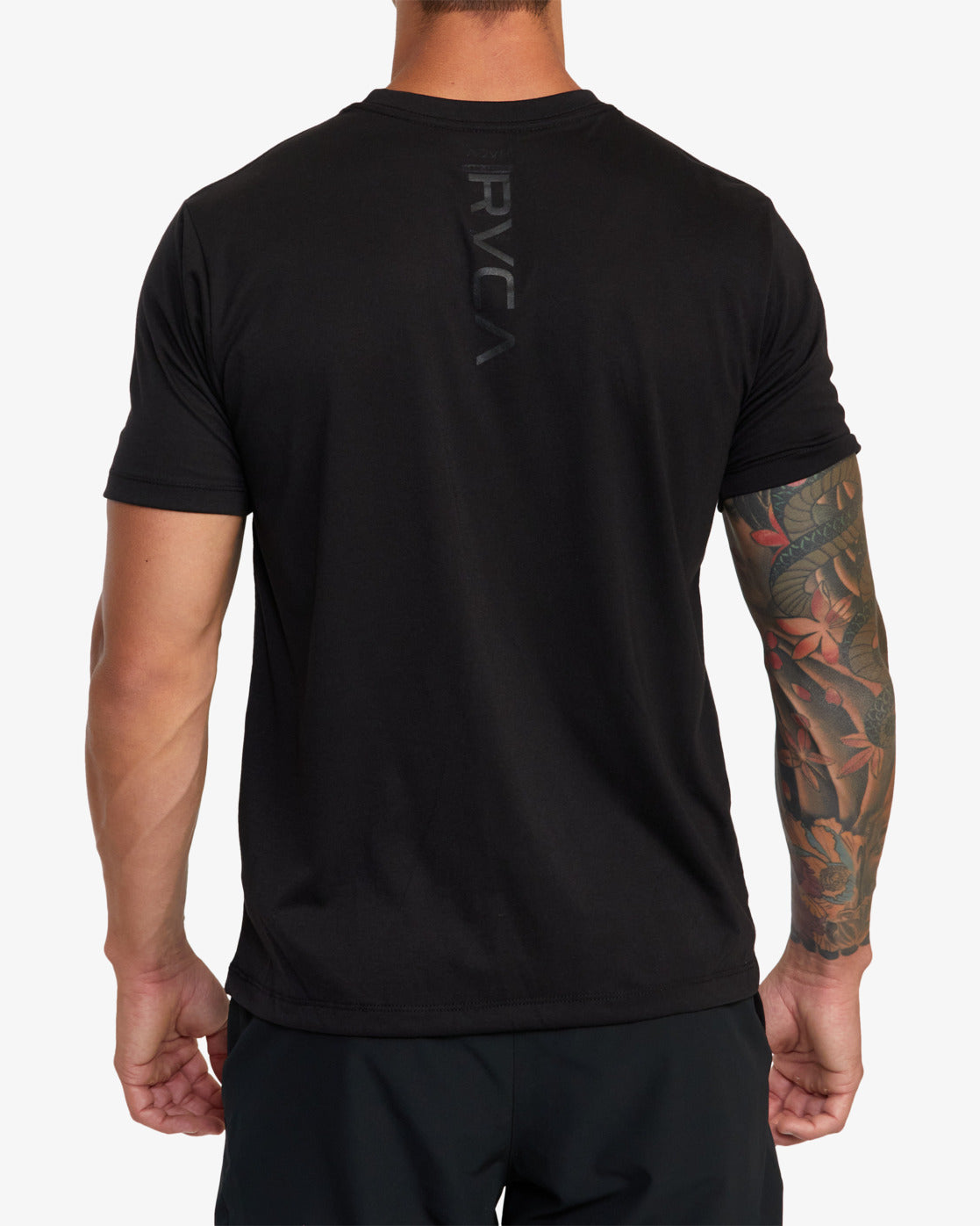 Camiseta Técnica RVCA VA Sport Mark - Black | Camisetas de hombre | Camisetas manga corta de hombre | surfdevils.com