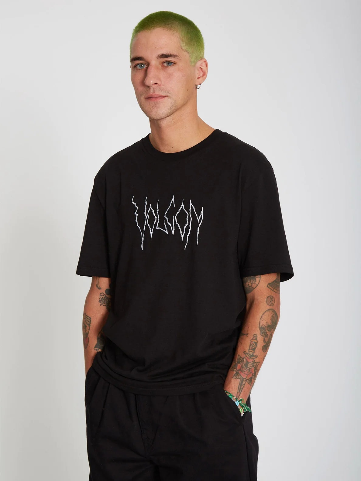 Camiseta Volcom Stone Watcher Basic Black | Best selling products | No Koongo | surfdevils.com