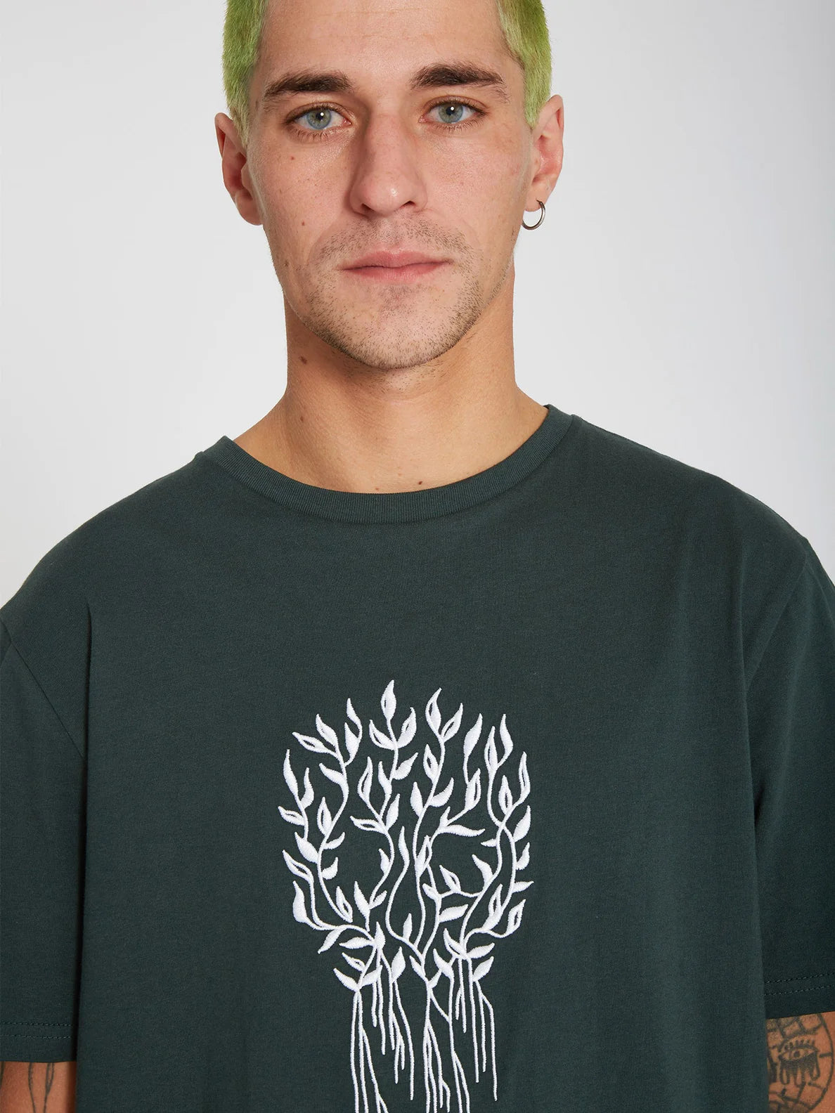 Camiseta Volcom Vaderetro 2 Cedar Green | surfdevils.com