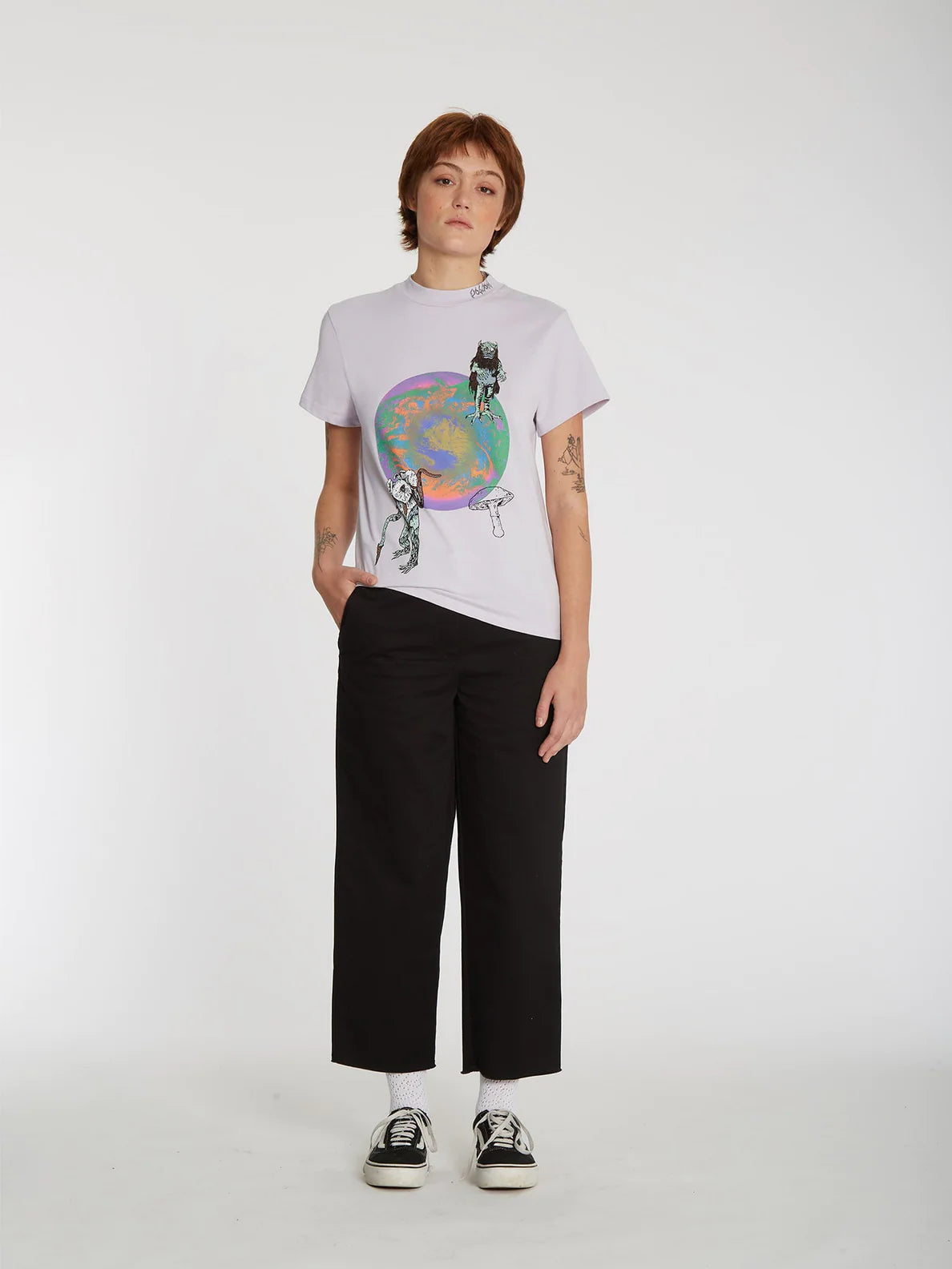 Volcom Chrissie Abbott x French Lavender Girl T-Shirt | Meistverkaufte Produkte | Neue Produkte | Neueste Produkte | surfdevils.com