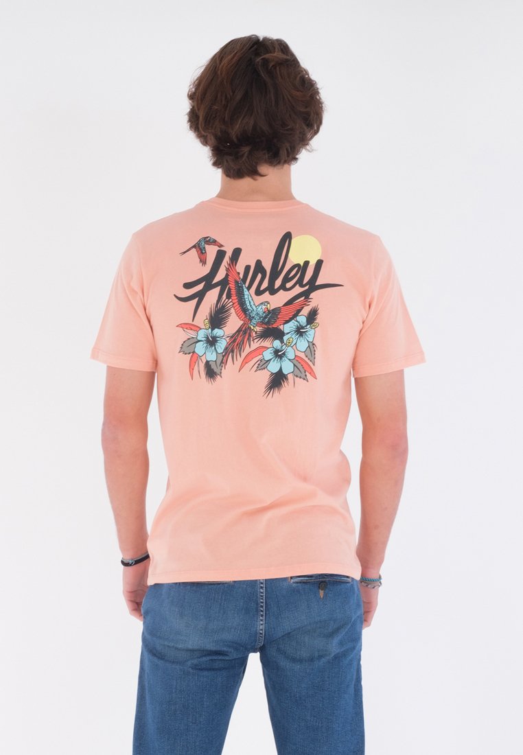 Hurley | Camiseta Hurley Wash Parrot Tee Pink Quest  | Camisetas, Camisetas manga corta, Men, Ropa | 
