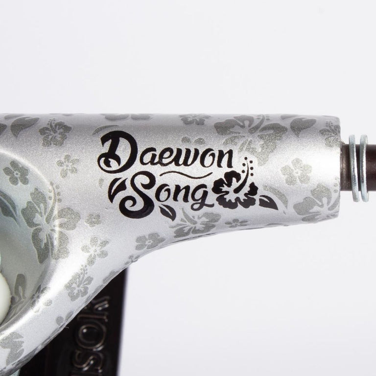 Tensor | Ejes Tensor Daewon Black Mag Light Slicks 5.25" Skateboard Trucks  | Ejes, Skate, Unisex | 