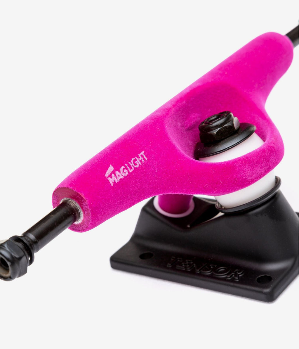 Tensor | Ejes Tensor Mag Light Velvet Crimson/Black Skateboard Trucks 5.25"  | Ejes, Skate, Unisex | 