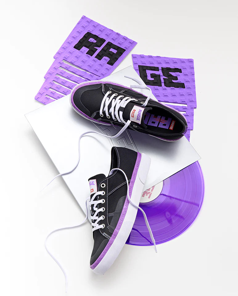 Globe Surplus Black/White/Rage Sneakers