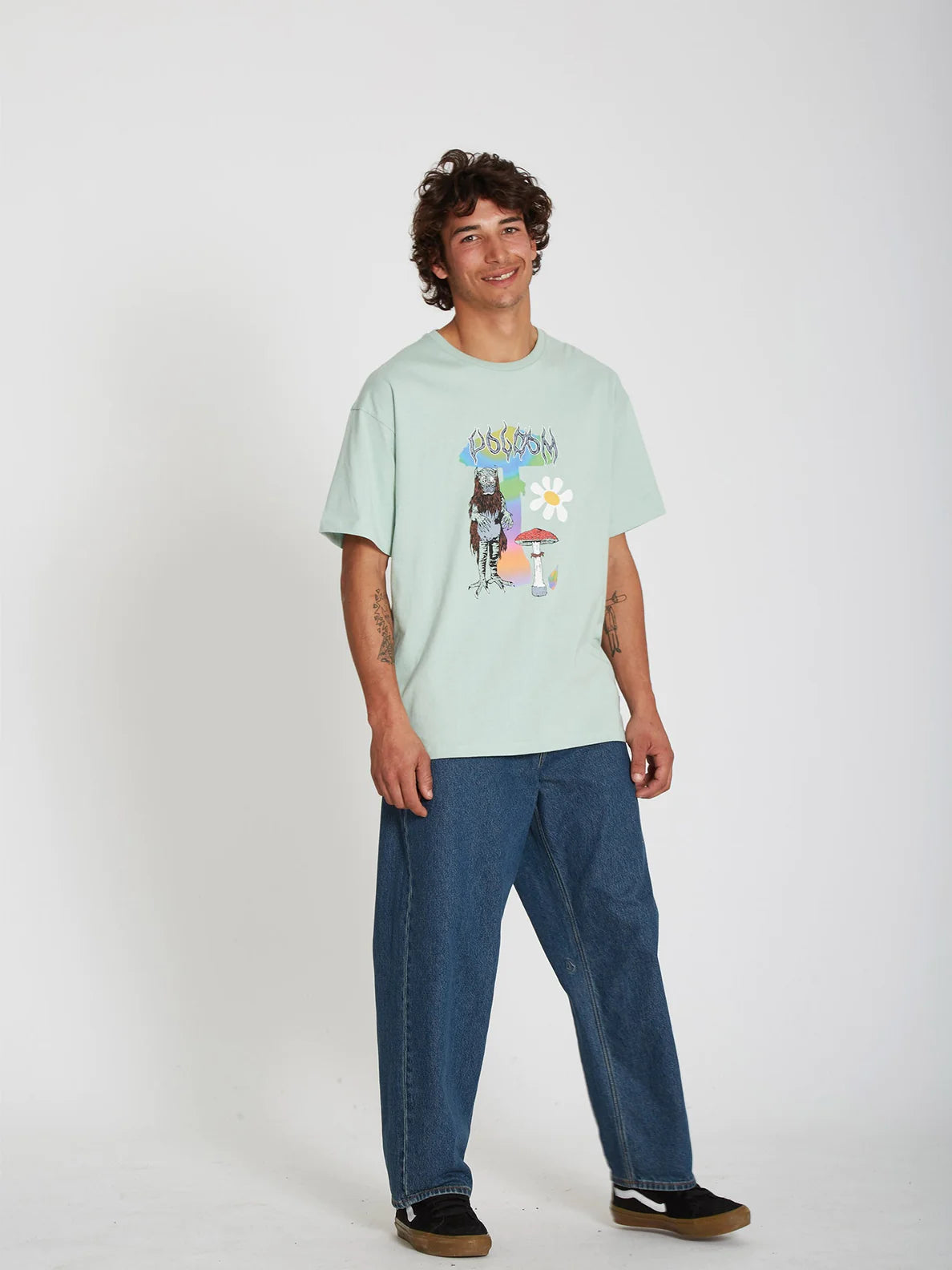 Volcom Chrissie Abbott x French Flechtengrünes T-Shirt | Herren-T-Shirts | Kurzarm-T-Shirts für Herren | Meistverkaufte Produkte | Neue Produkte | Neueste Produkte | Sammlung_Zalando | Volcom-Shop | surfdevils.com