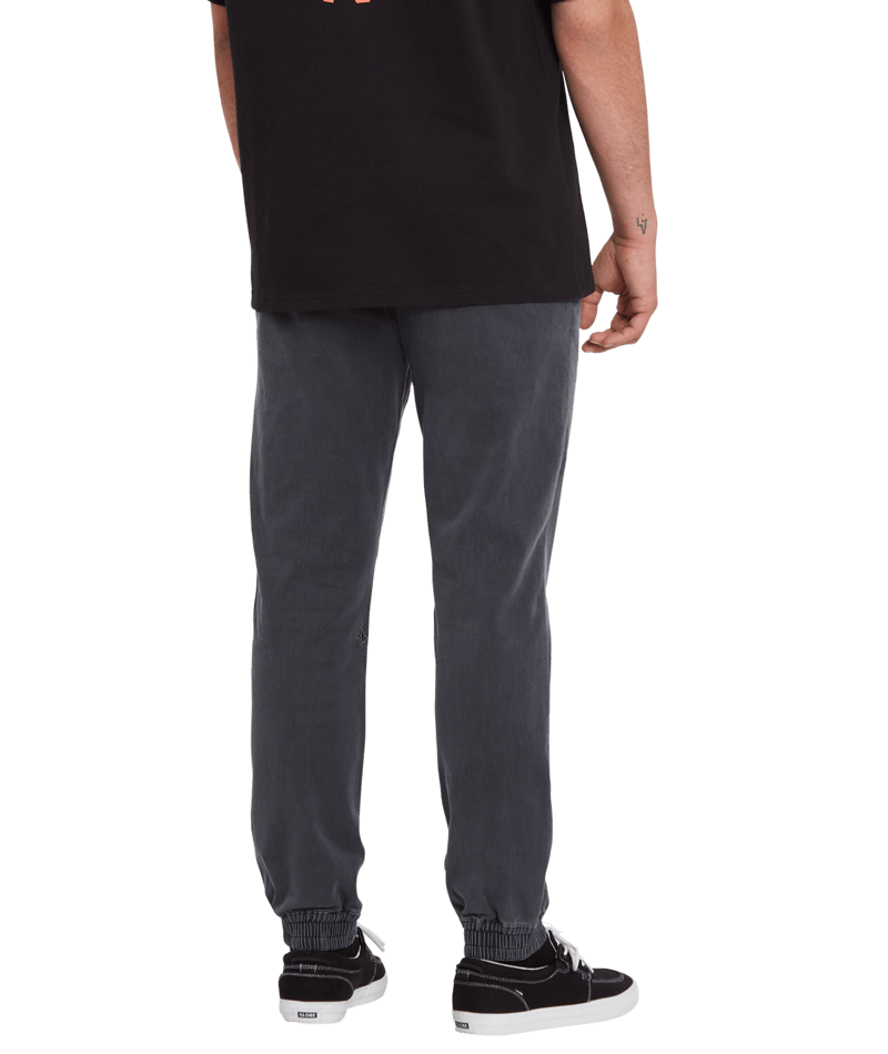 Volcom | Volcom Denim Jogger Fade To Black  | Men, Pantalones, Pantalones de chandal, Ropa | 