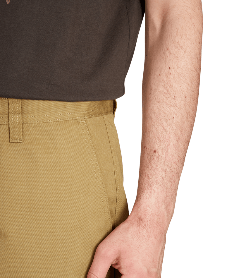 Volcom | Volcom Frickin Skate Chino Pant Dark Khaki  | Chinos, Men, Pantalones, Ropa | 