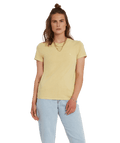 Volcom | Volcom Solid Stone Emb Tee Wheat  | Camisetas, Camisetas manga corta, Ropa, Women | 